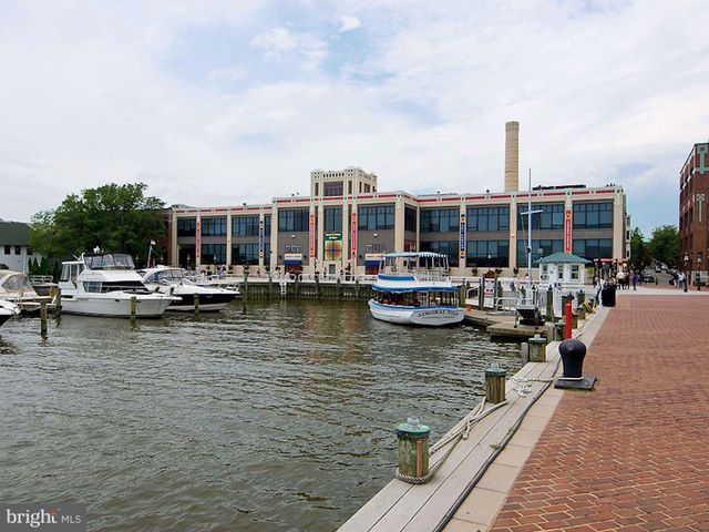 $1,450,000 | 219 Woodland Terrace, Alexandria, VA 22302