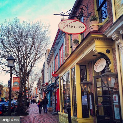 $1,450,000 | 219 Woodland Terrace, Alexandria, VA 22302