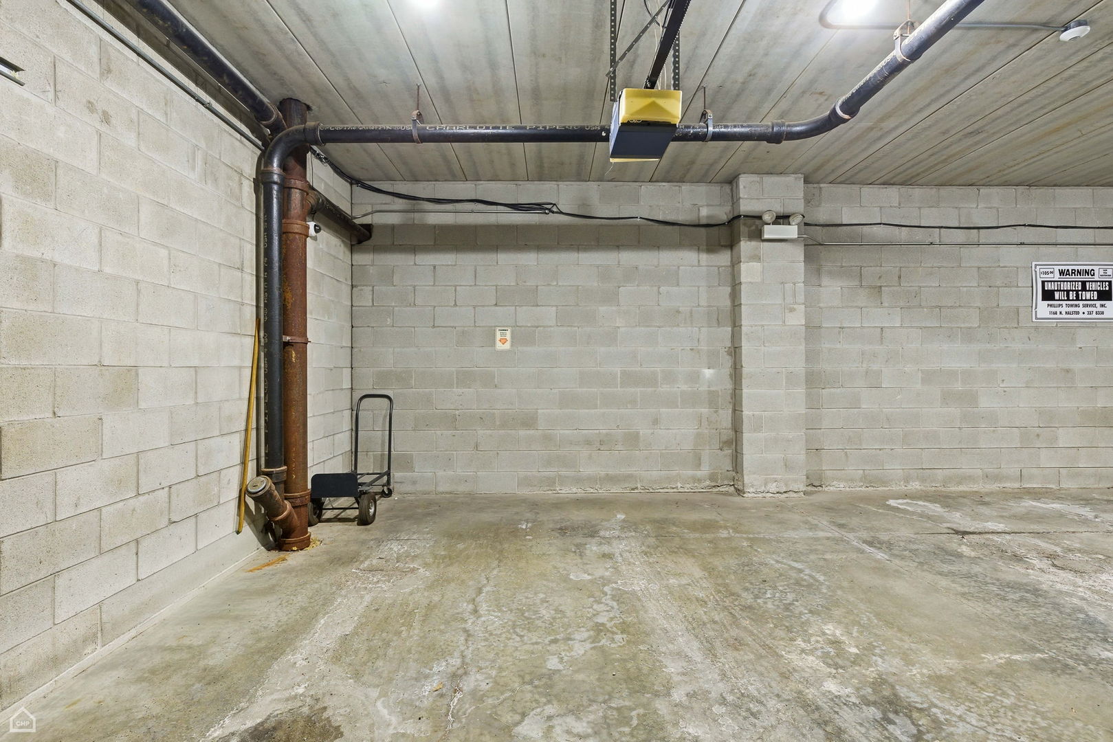 120 West Oak Street, Unit 4D Chicago, IL 60610 - Photo 15 of 18 a bathroom with a shower