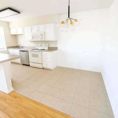 $1,100 | 1516 Aztec Avenue, Unit 207, Metairie, LA 70005