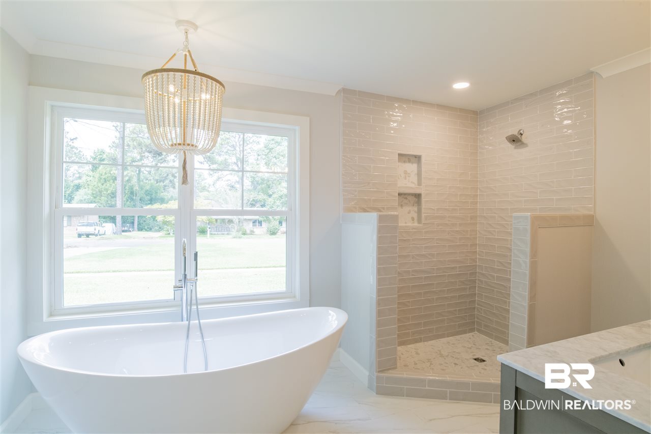 404 Tulip Terrace Fairhope, AL 36532 - Photo 13 of 26 MASTER BATH