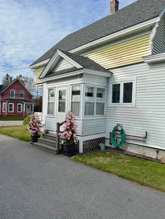 $268,900 | 15 Rich Street, Northumberland, NH 03582