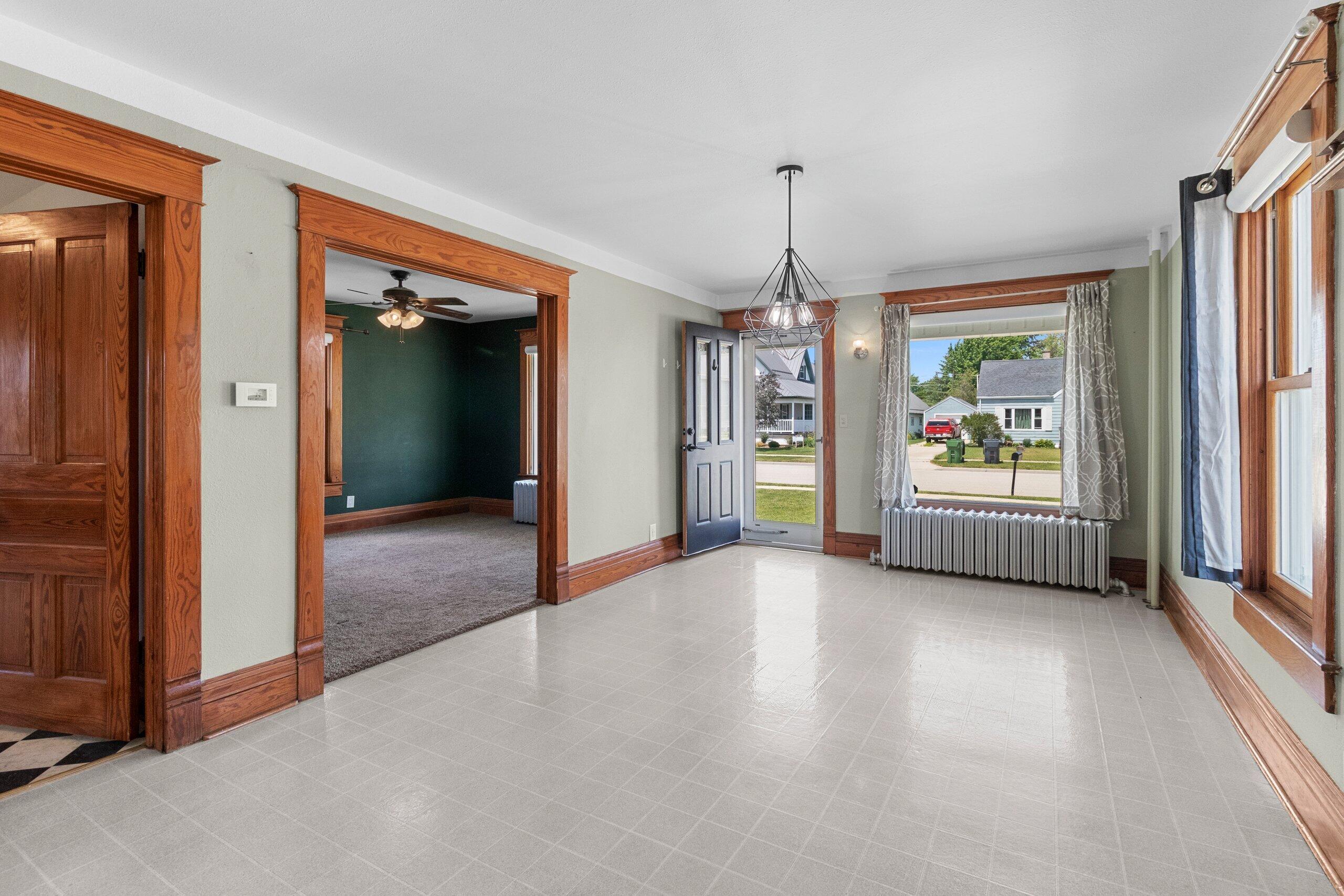329 Mill Street Reedsville, WI 54230 - Photo 6 of 66 034-329MillStreet-Reedsville-WI-54230-SM