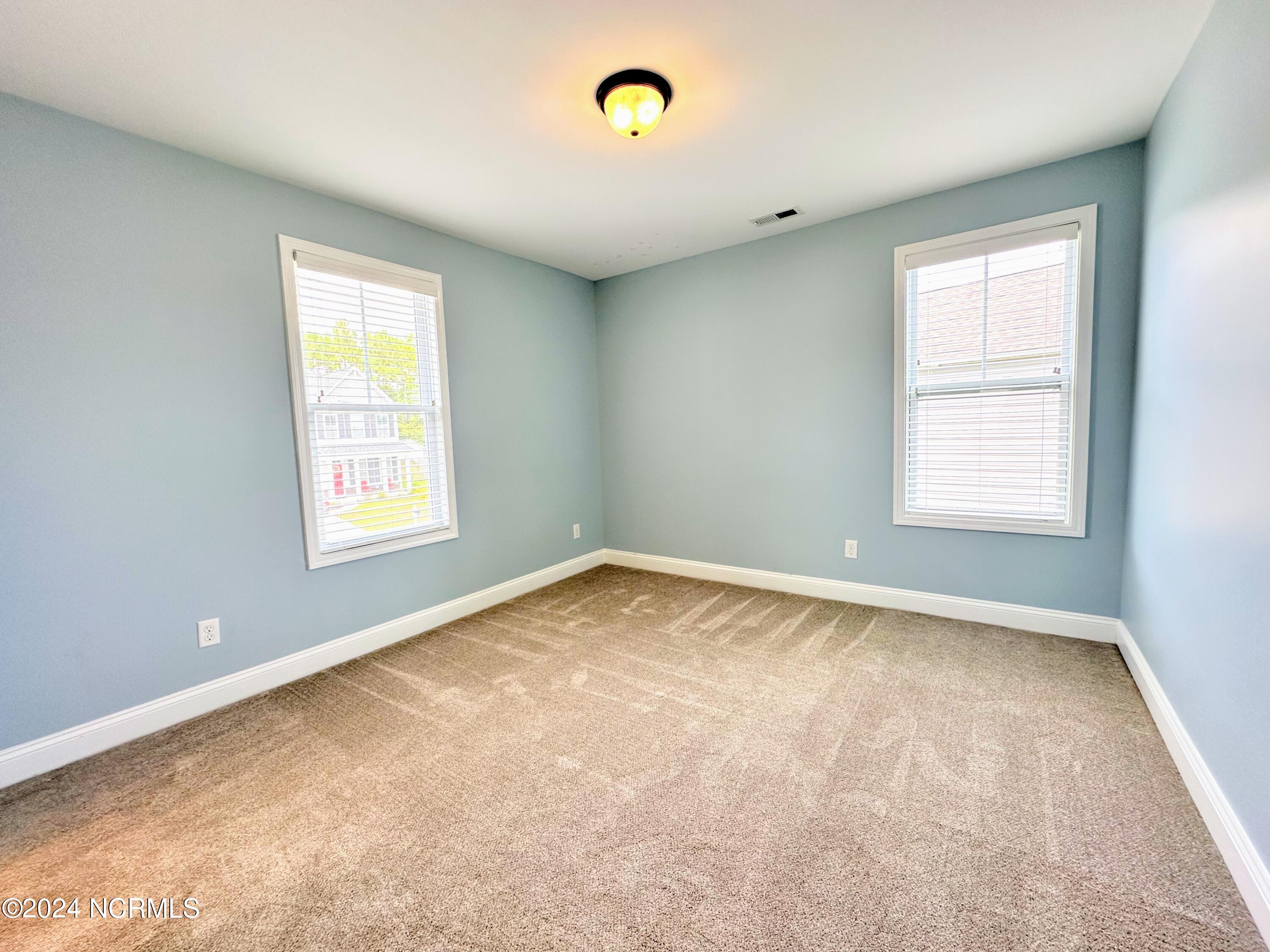 469 Albemarle Road Wilmington, NC 28405 - Photo 30 of 33 17 bedroom
