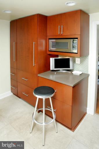 6909 Fairfax Road Bethesda, MD 20814 - Photo 19 of 30 Kitchen