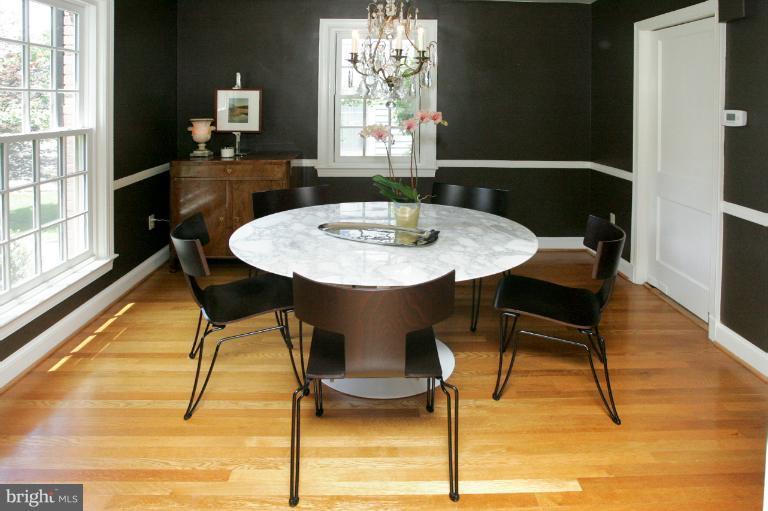 6909 Fairfax Road Bethesda, MD 20814 - Photo 22 of 30 Dining Room