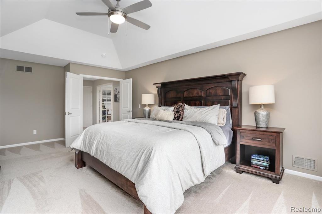 4561 Oakhurst Ridge Road Clarkston, MI 48348 - Photo 37 of 66