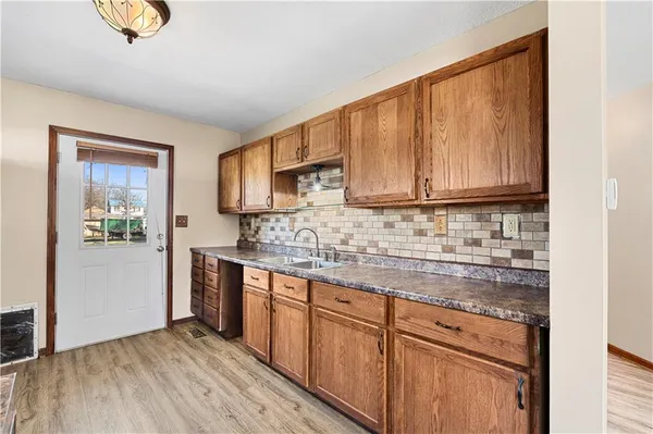 $136,900 | 208 West Park Street, Rich Hill, MO 64779