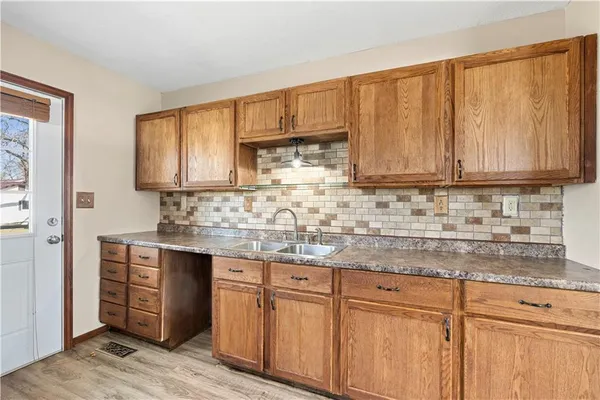 $136,900 | 208 West Park Street, Rich Hill, MO 64779