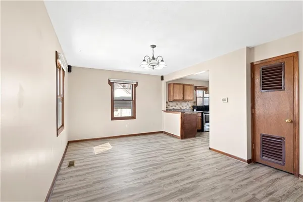 $136,900 | 208 West Park Street, Rich Hill, MO 64779