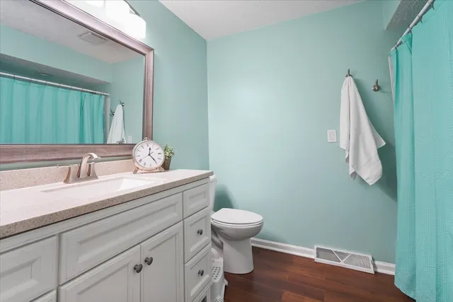 $249,900 | 5 Pembrook Circle, Bloomington, IL 61704