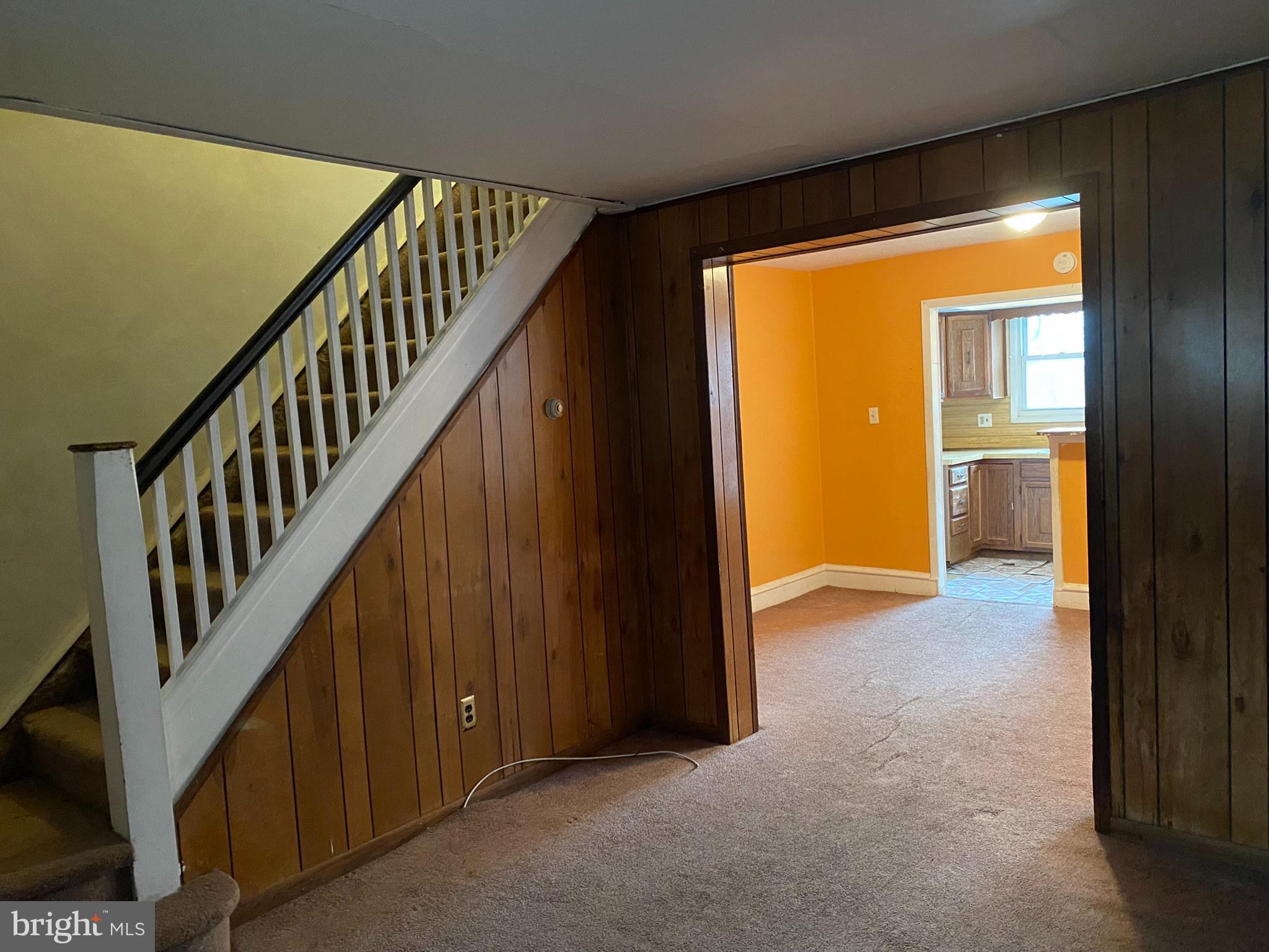 413 Croyden Road Upper Darby, PA 19082 - Photo 5 of 17