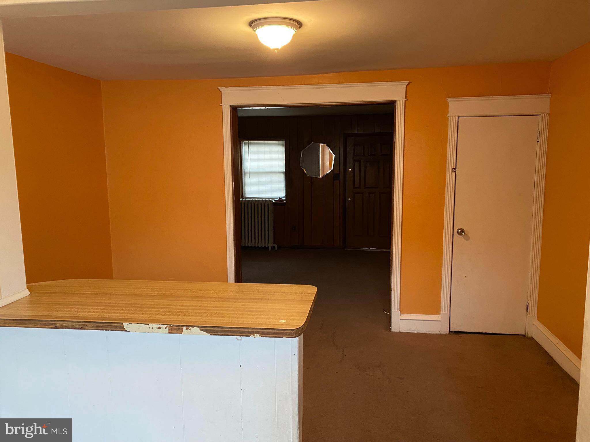 413 Croyden Road Upper Darby, PA 19082 - Photo 8 of 17