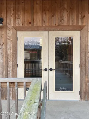 a view of a entryway of the house