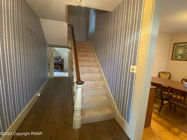 $600,000 | 10491 River Road, New Columbia, PA 17856