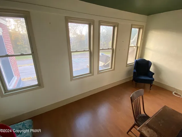 $600,000 | 10491 River Road, New Columbia, PA 17856