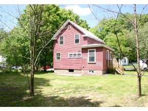 11 Slack Avenue Springfield, VT 05156 - Photo 5 of 8