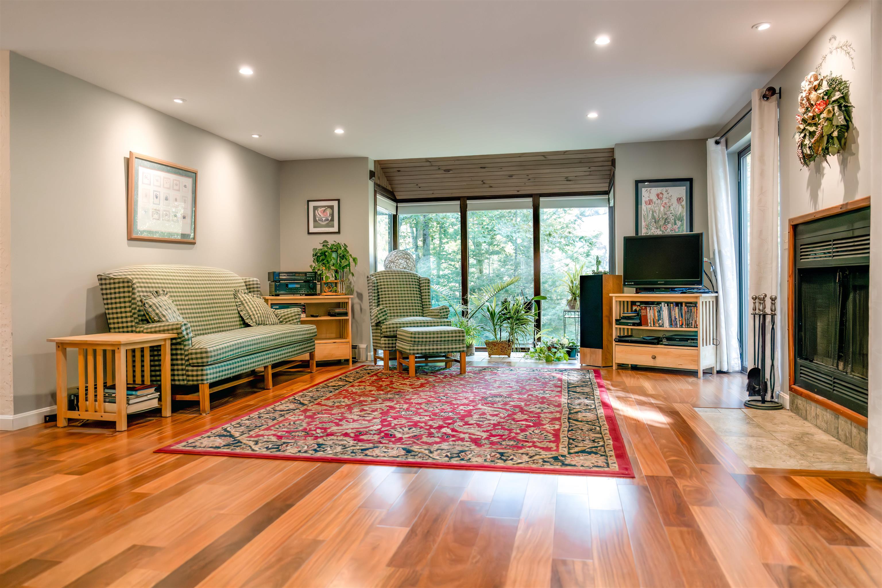 4 Mayflower Drive Hampstead, NH 03826 - Photo 34 of 38