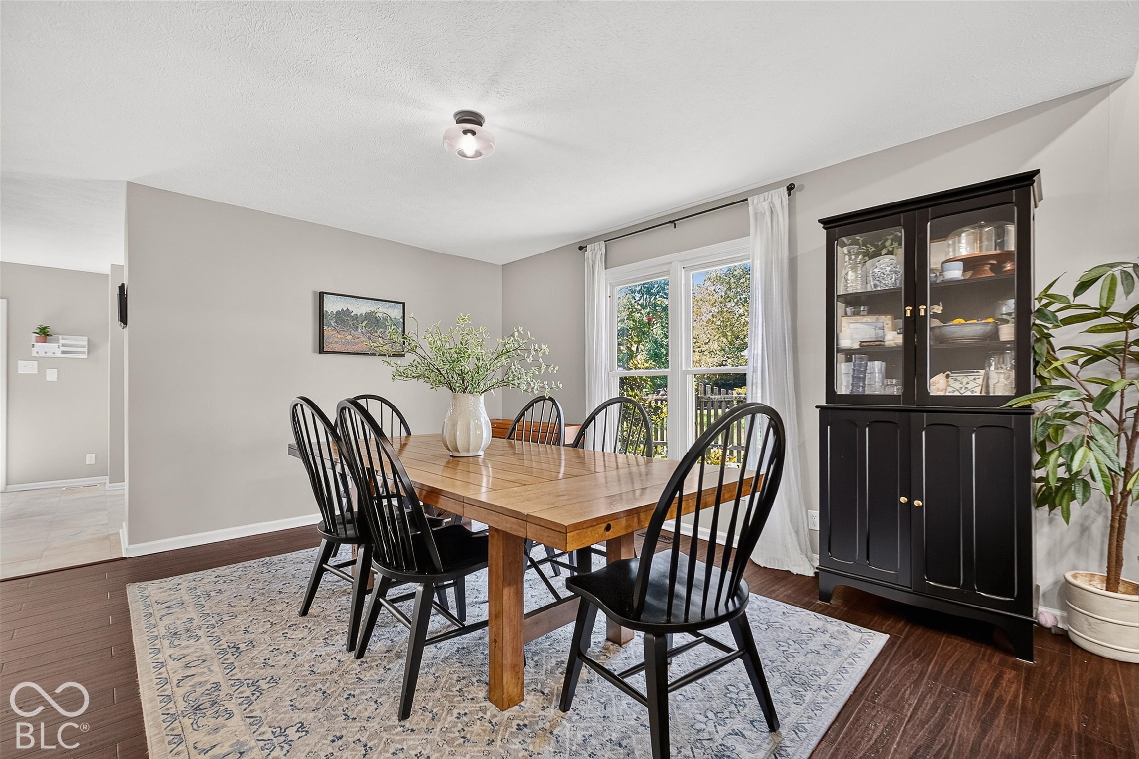7599 Meadow Ridge Drive Fishers, IN 46038 - Photo 3 of 32 Gallery Image 3