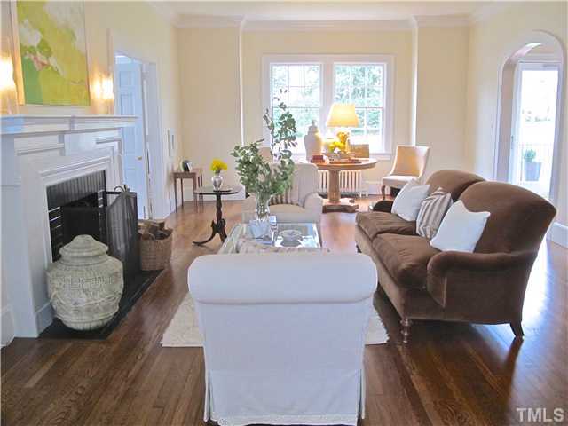 1130 Harvey Street Raleigh, NC 27608 - Photo 4 of 24