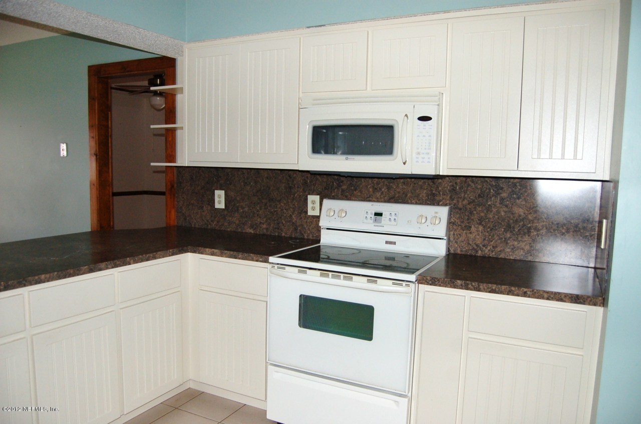 4882 Inca Fleming Island Fleming Island, FL 32003 - Photo 5 of 14 Kitchen