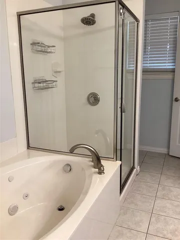 $2,300 | 3721 Oak Street, Fort Worth, TX 76040