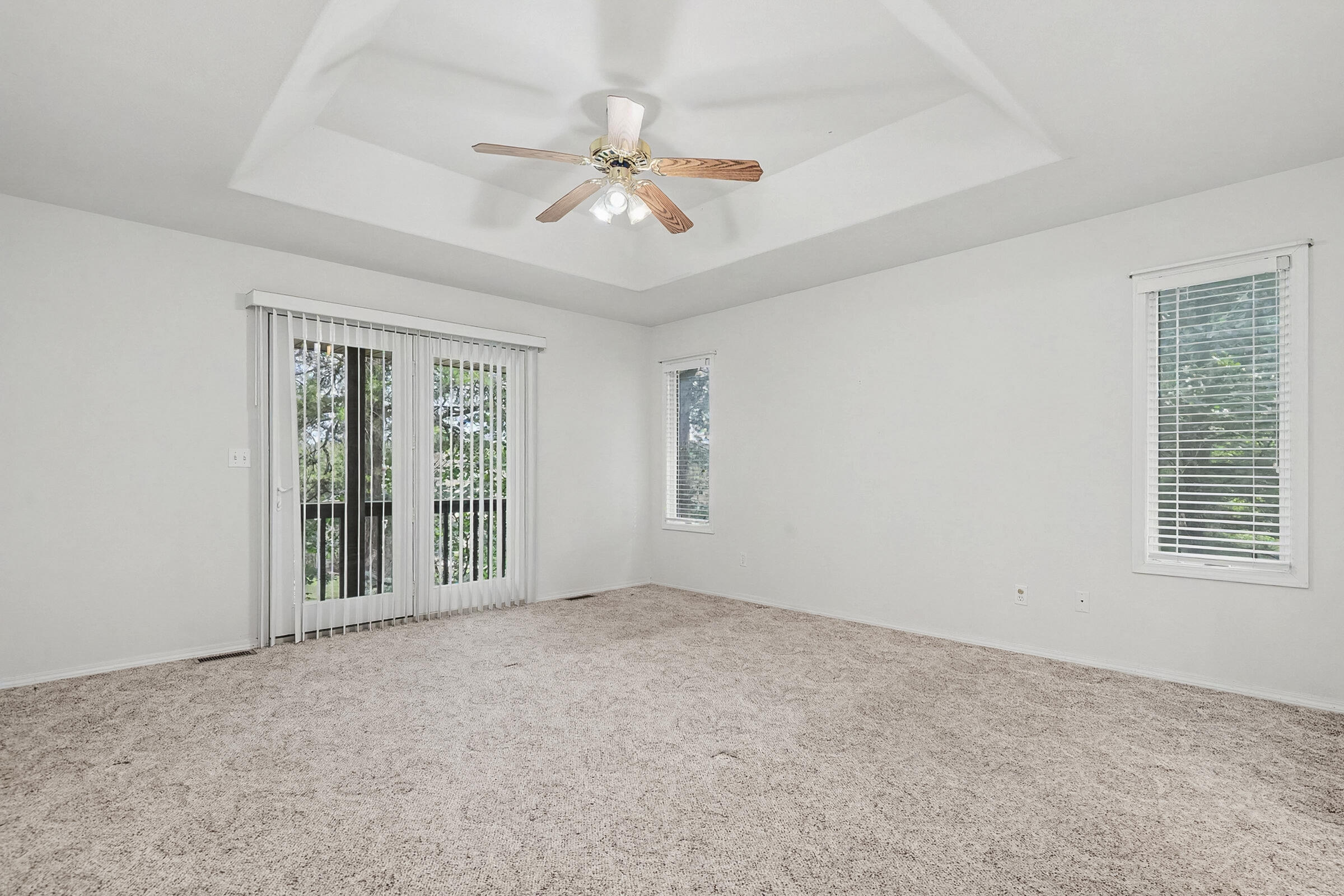 1006 Silvercrest Place Reeds Spring, MO 65737 - Photo 18 of 49 Primary Suite