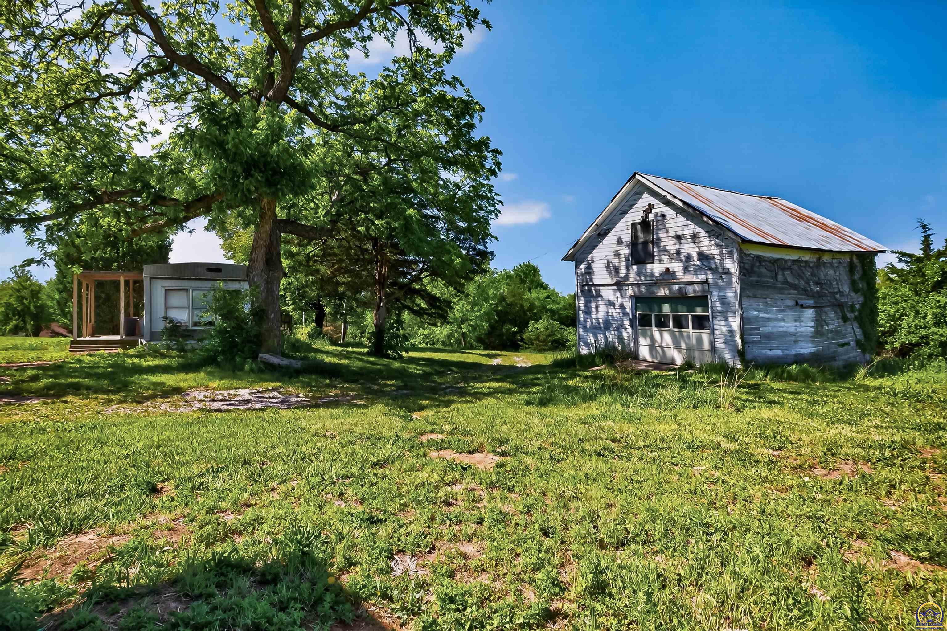7641 Southeast Croco Road Berryton, KS 66409 - Photo 18 of 24