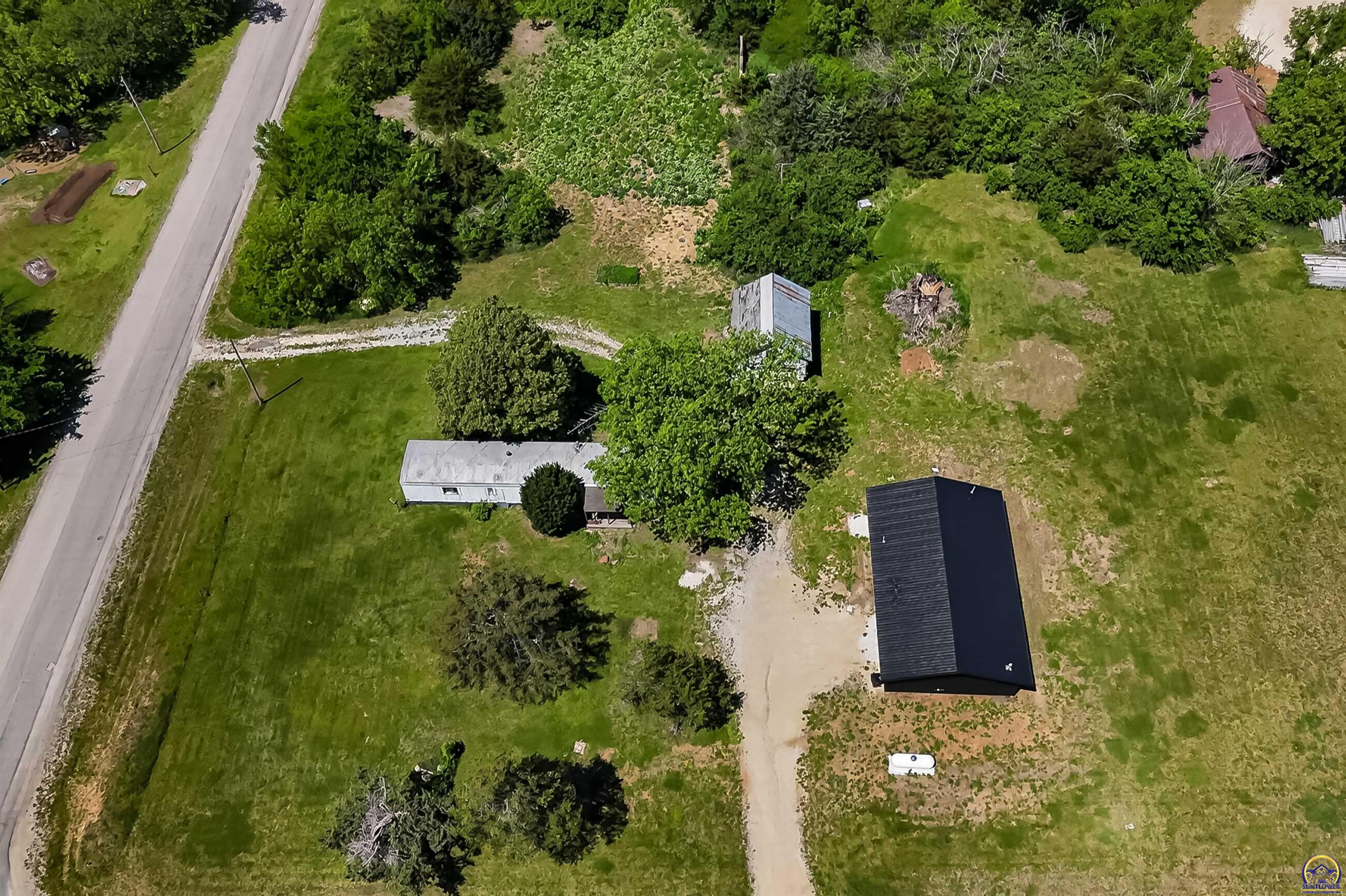 7641 Southeast Croco Road Berryton, KS 66409 - Photo 4 of 24