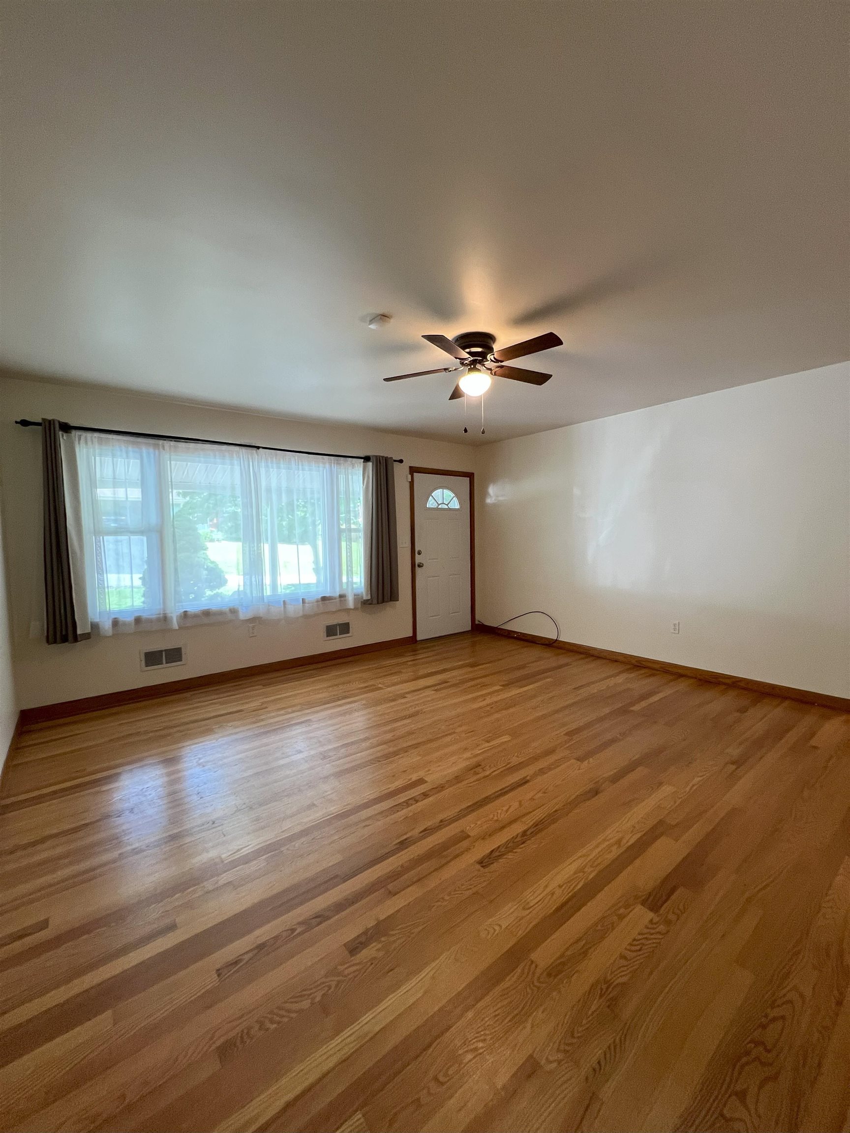 414 Devon Road Staunton, VA 24401 - Photo 3 of 45 Gallery Image 3