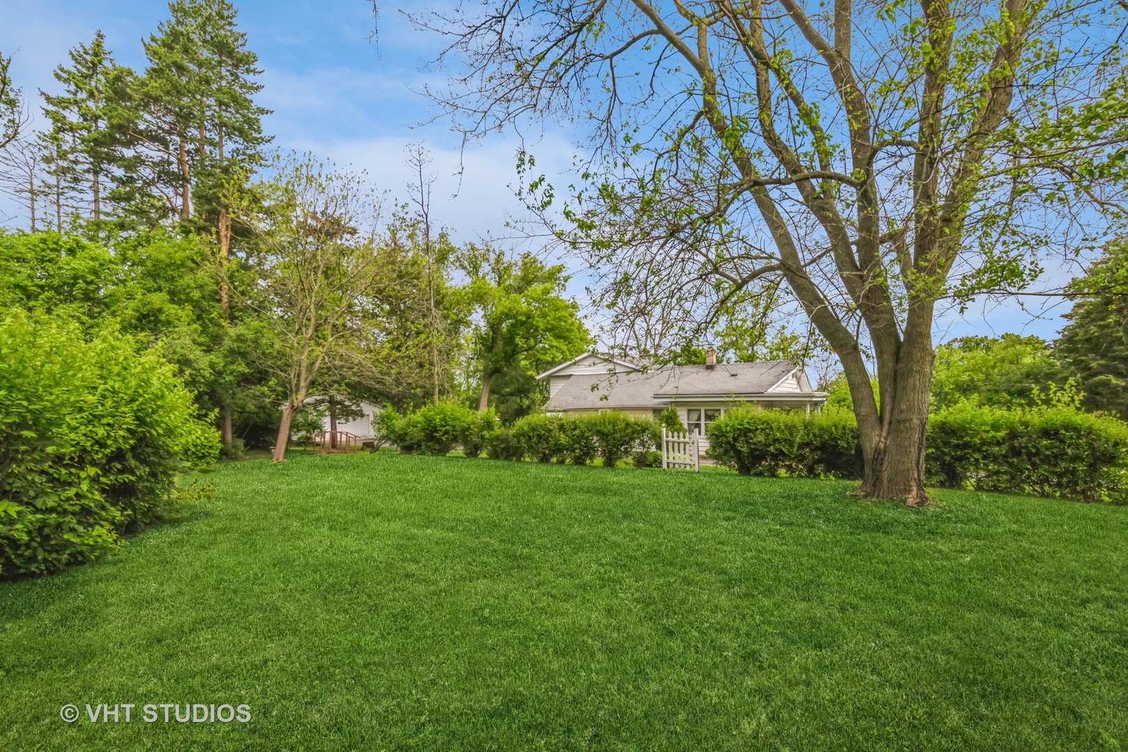 4240 Elm Road Gurnee, IL 60031 - Photo 9 of 10 Gallery Image 9