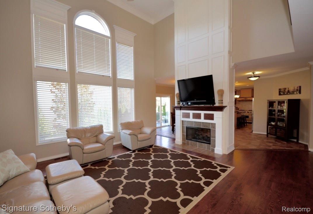 2780 North Addison Circle Rochester, MI 48306 - Photo 9 of 48 13.jpg