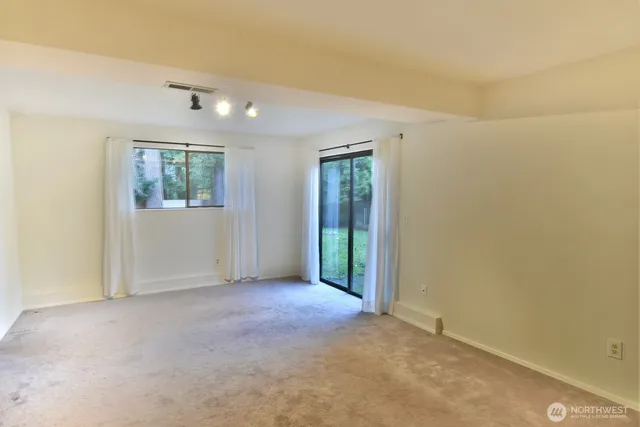 $3,800 | 5033 99th Street Southwest, Mukilteo, WA 98275