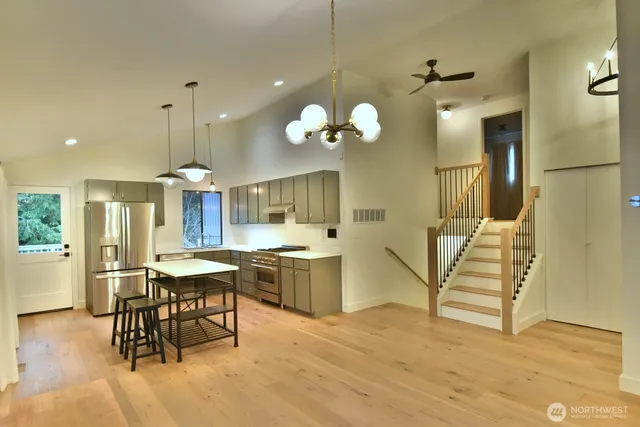 $3,800 | 5033 99th Street Southwest, Mukilteo, WA 98275