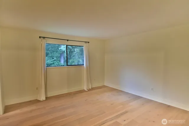 $3,800 | 5033 99th Street Southwest, Mukilteo, WA 98275