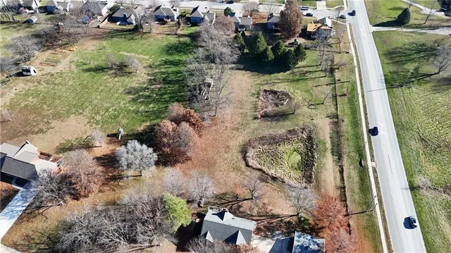 $1,580,000 | 1811 Paddock Drive, Kearney, MO 64060