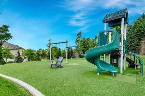 $995,000 | 10715 West 142nd Terrace, Overland Park, KS 66221