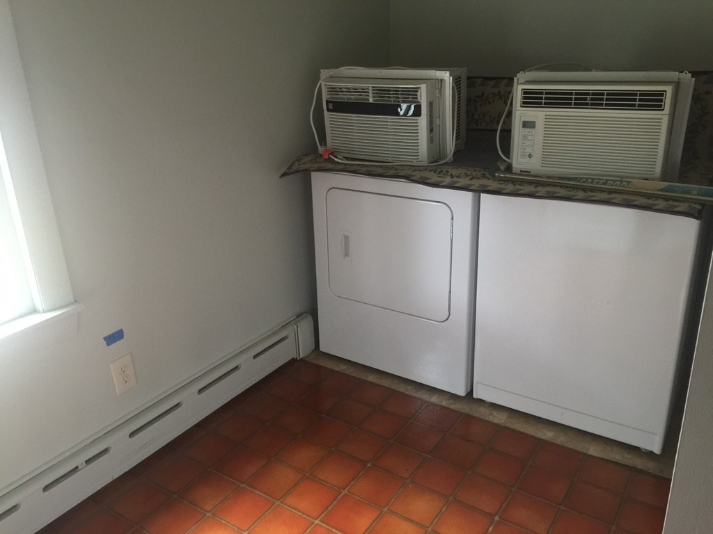 272 Morgan Road West Springfield, MA 01089 - Photo 9 of 19