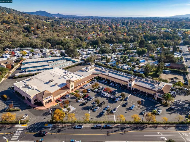 $1,169,000 | 605 Barcelona Drive, Sonoma, CA 95476