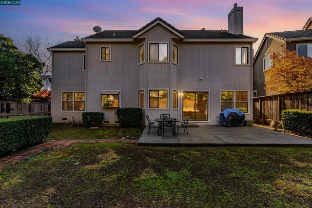 $1,169,000 | 605 Barcelona Drive, Sonoma, CA 95476