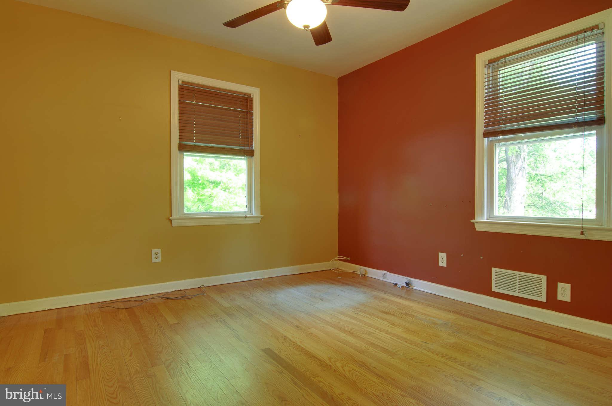 5900 Lockwood Road Cheverly, MD 20785 - Photo 14 of 30 Bedroom #4 on first floor