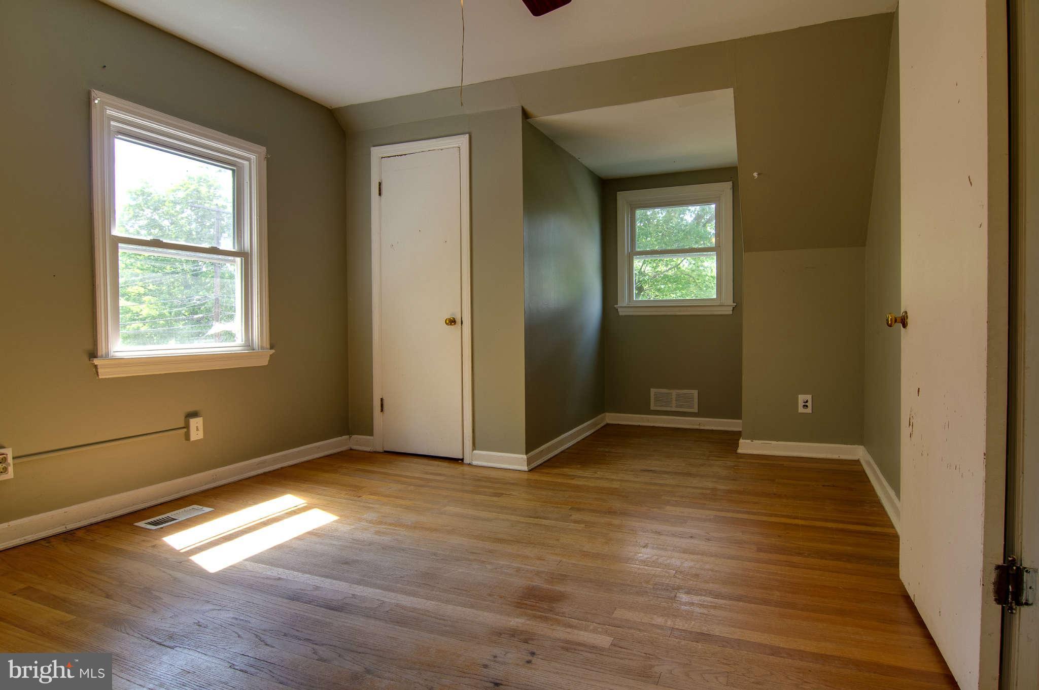 5900 Lockwood Road Cheverly, MD 20785 - Photo 16 of 30 Master Bedroom