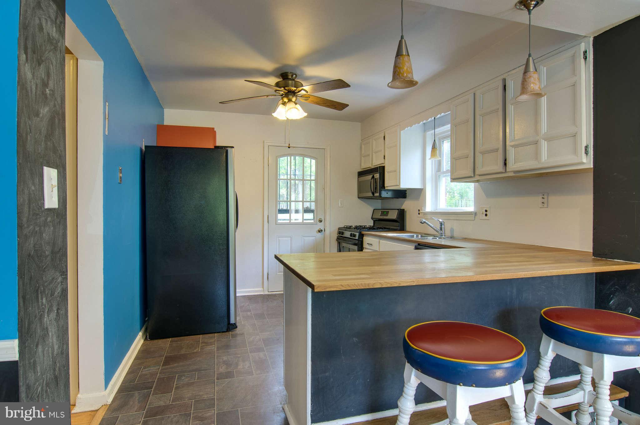 5900 Lockwood Road Cheverly, MD 20785 - Photo 9 of 30 Kitchen