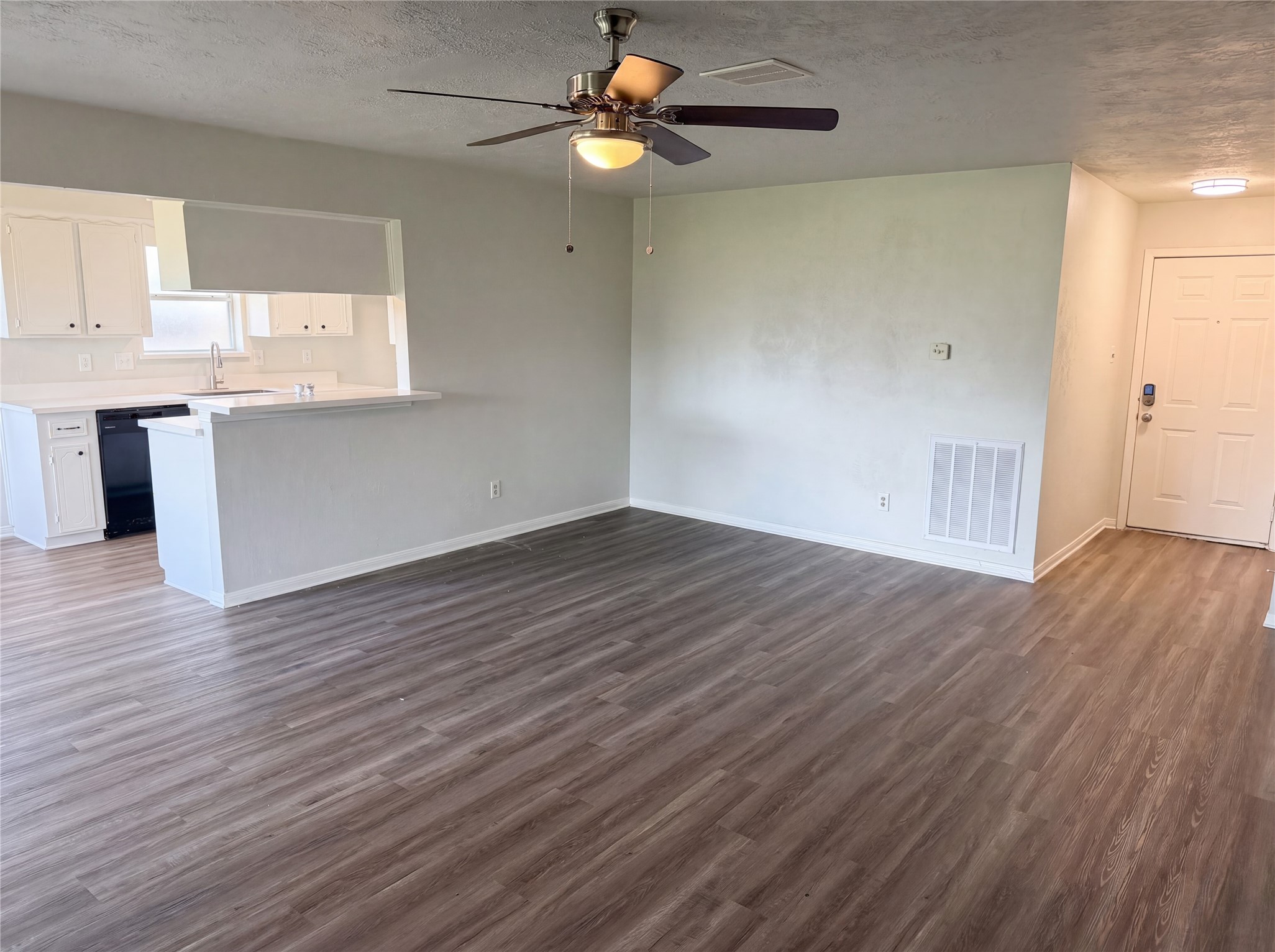 311 Fir Ridge Drive Houston, TX 77336 - Photo 10 of 21