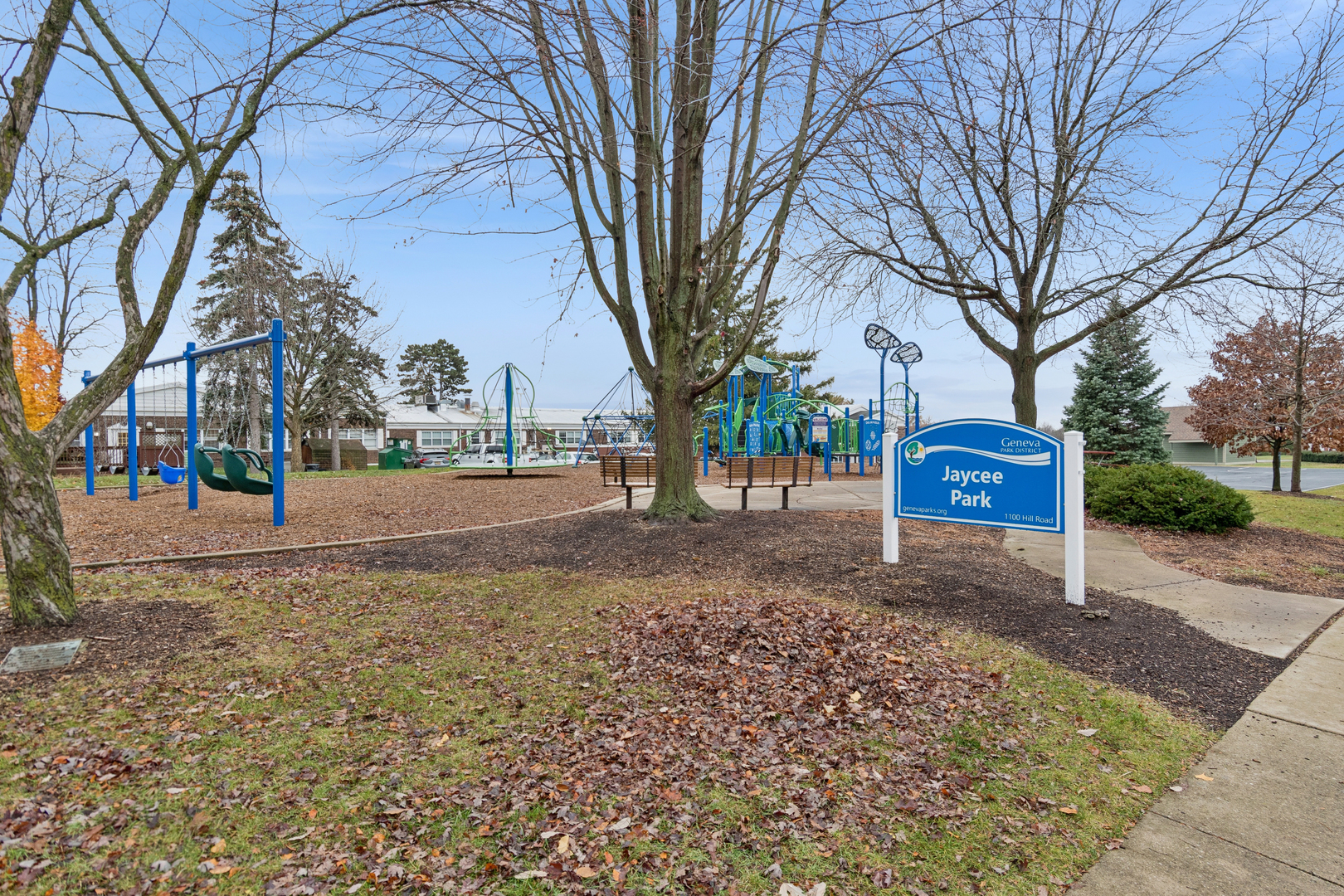 101 Aberdeen Court Geneva, IL 60134 - Photo 23 of 23 a view of tree in front of a house