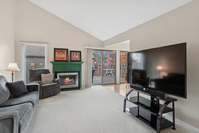 $259,000 | 101 Aberdeen Court, Geneva, IL 60134