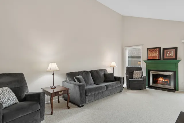 $259,000 | 101 Aberdeen Court, Geneva, IL 60134