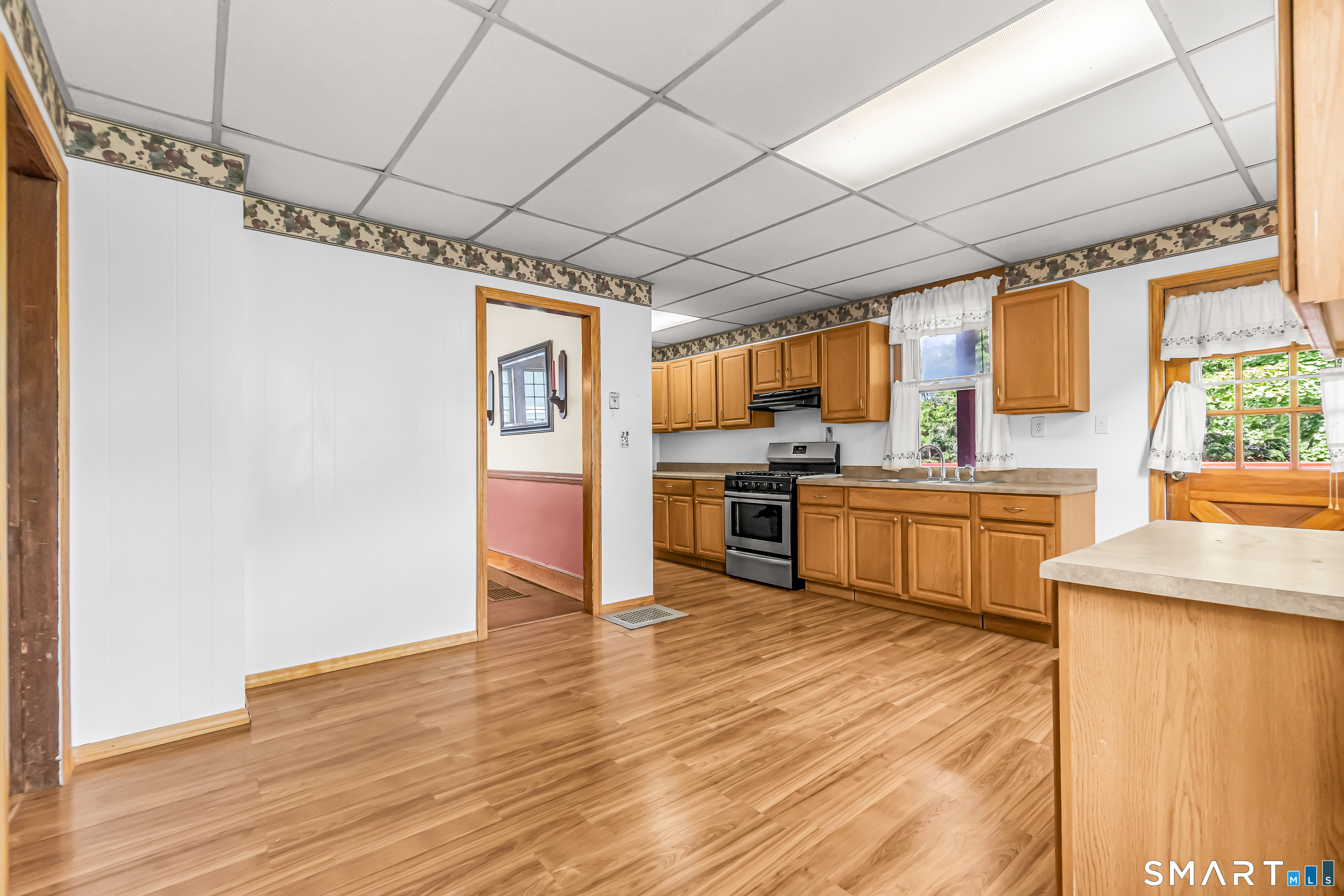 245 Curtis Street Meriden, CT 06450 - Photo 15 of 40