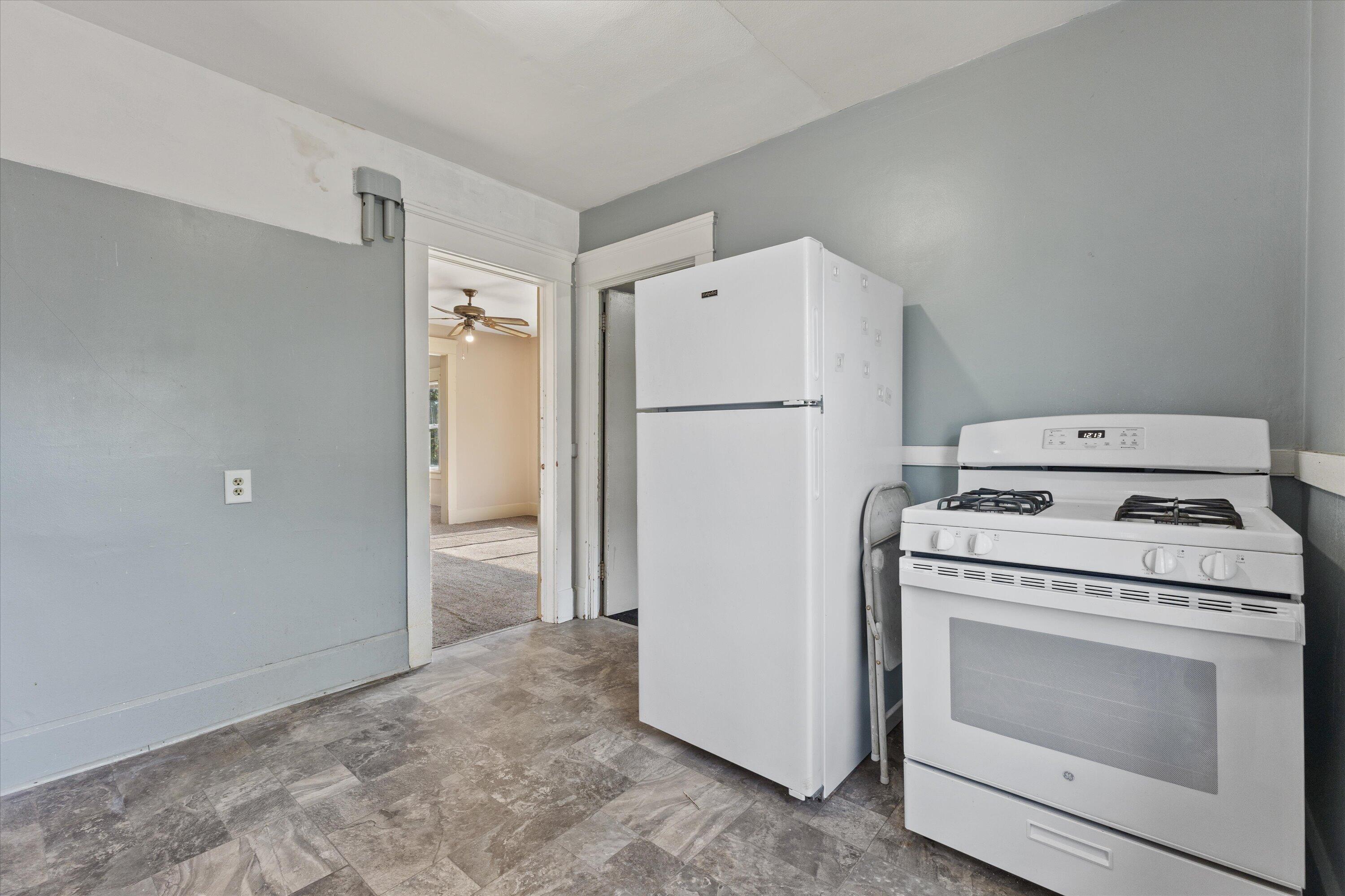 2401 Hansen Avenue Racine, WI 53405 - Photo 16 of 32 03-KCM-105