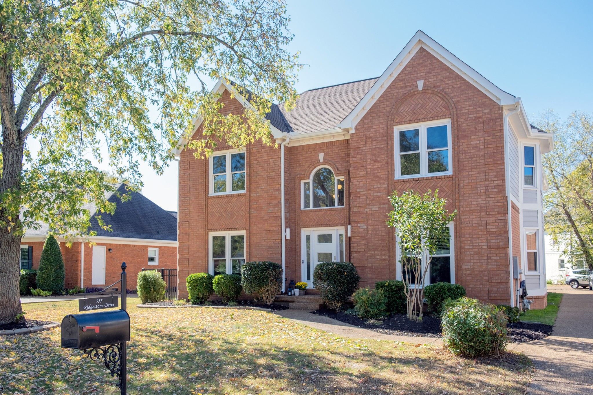 555 Ridgestone Drive Franklin, TN 37064 - Photo 2 of 46